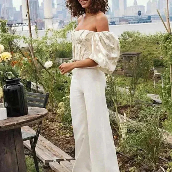 NWT H&M Conscious Off-the-shoulder Top Beige Silver Balloon  Sleeve Size O - Picture 1 of 15